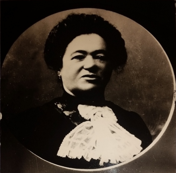 [Linkova Pesia]